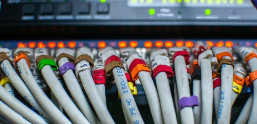 How do data centers connect to the internet?