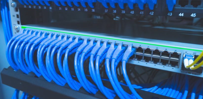 server rack cable management