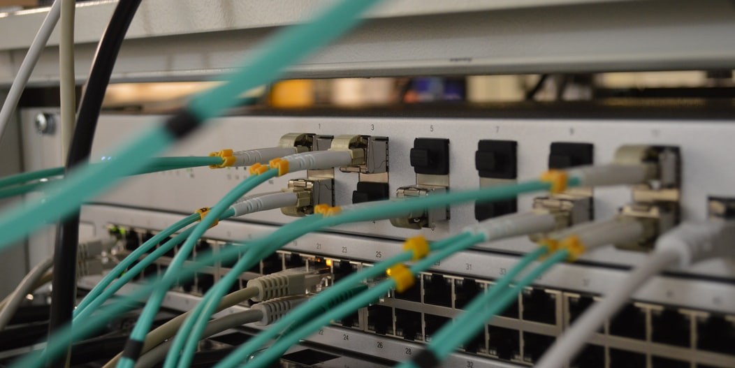 Do rackmount servers really need to be rack mounted?